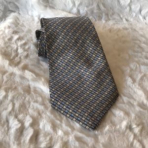 Claiborne 100% Silk Tie